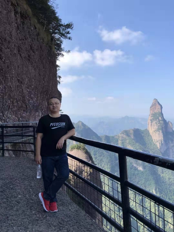 不杵于物的第一张照片--柘荣交友网