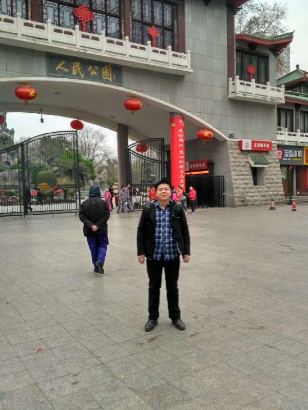 在奋斗的第一张照片--柘荣交友网