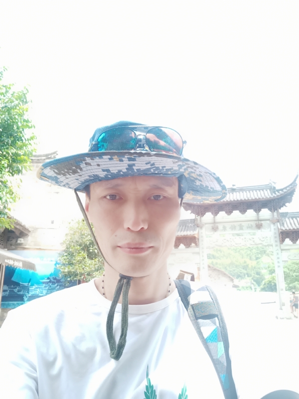 童群海的第一张照片--柘荣交友网