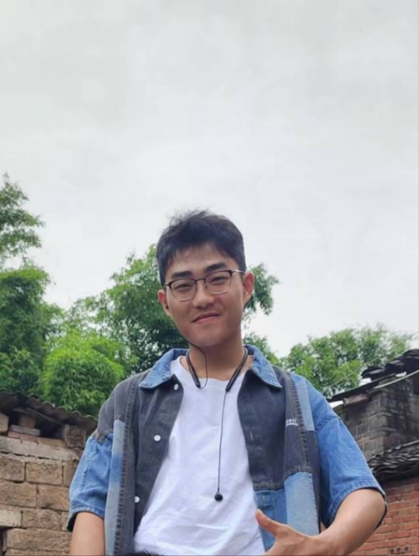 越努力越幸运的第一张照片--柘荣交友网