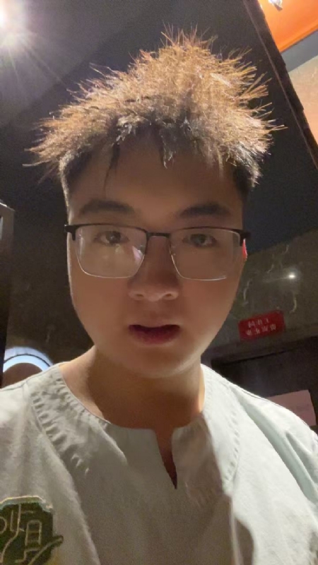 成熟稳重的男士的第一张照片--柘荣交友网