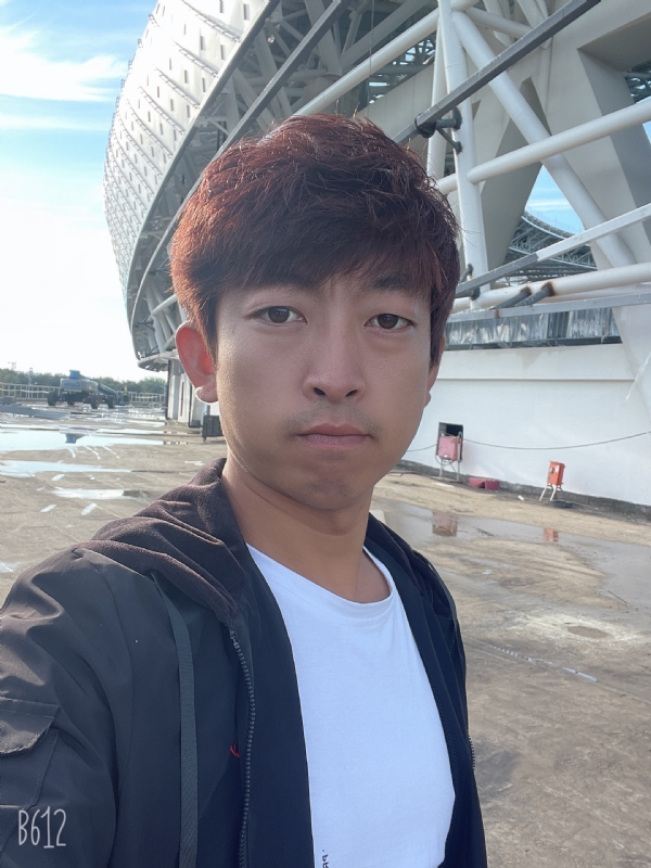 绅士大男孩的第一张照片--柘荣交友网